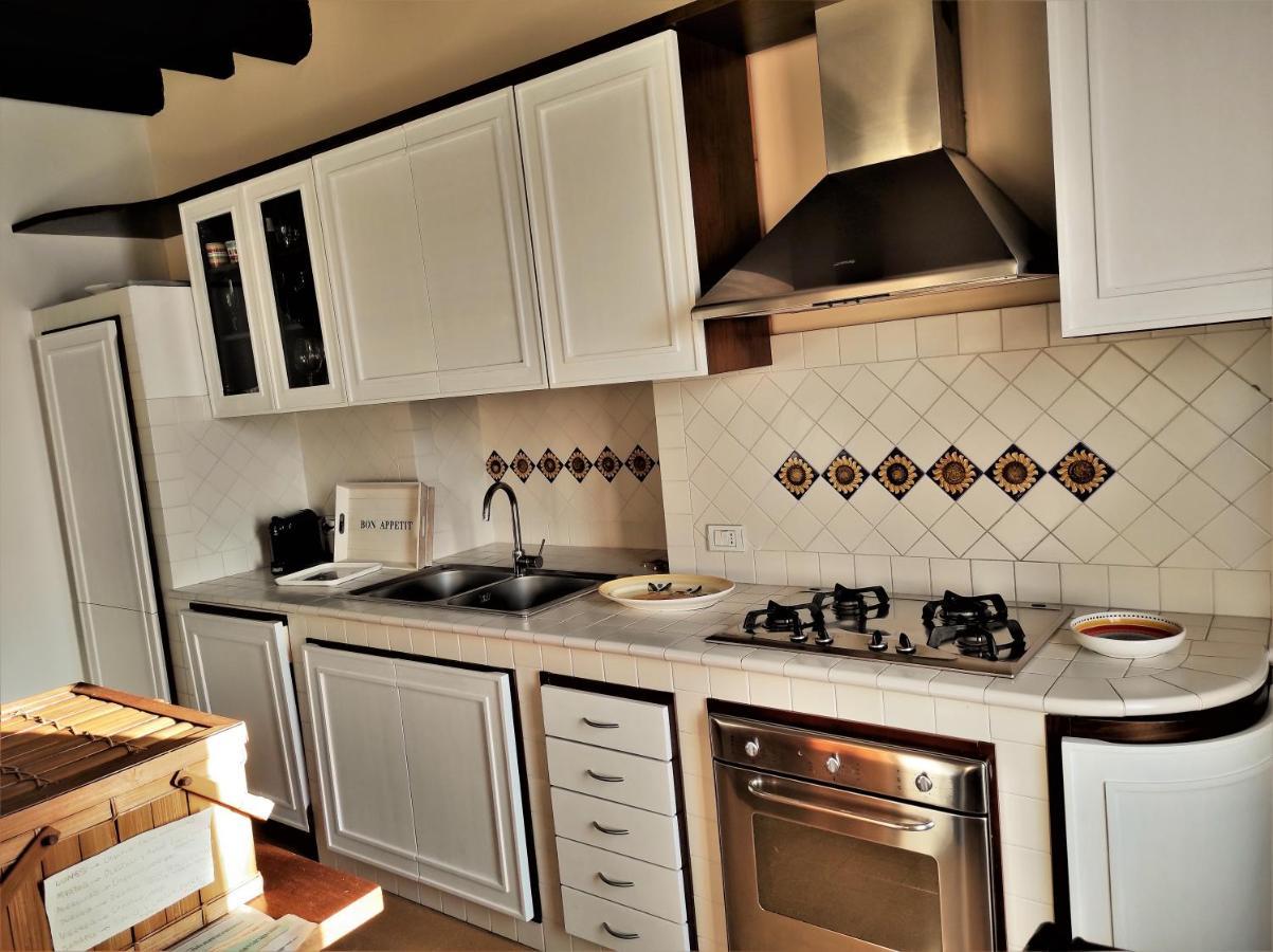 Flora'S House - Ortigia Holidays Syracuse ภายนอก รูปภาพ
